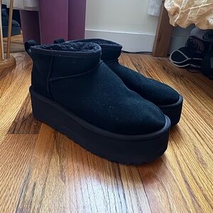 UGG Classic Ultra Mini Platform